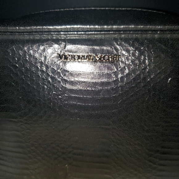 Victoria Secret Crossbody bag - Picture 6 of 8